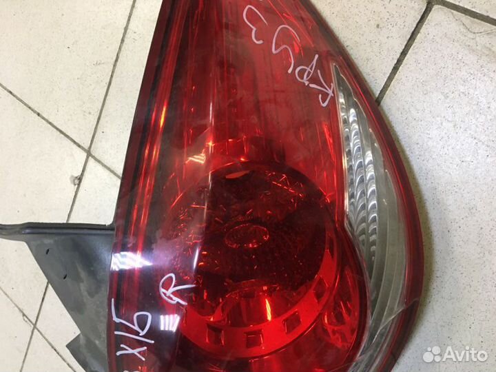 Фонарь правый Chevrolet Cruze