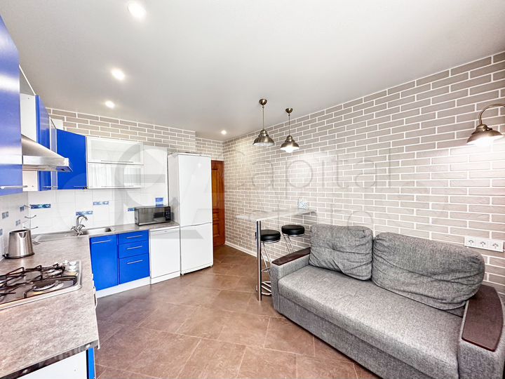 2-к. квартира, 50 м², 7/10 эт.