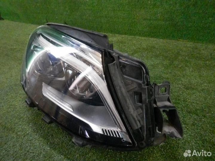 Фара правая Mercedes-Benz GLE
