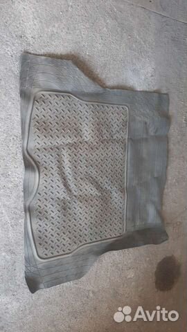 Автомобильный коврик в багажник