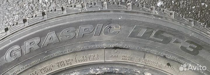 Dunlop Graspic DS3 215/60 R17 96Q