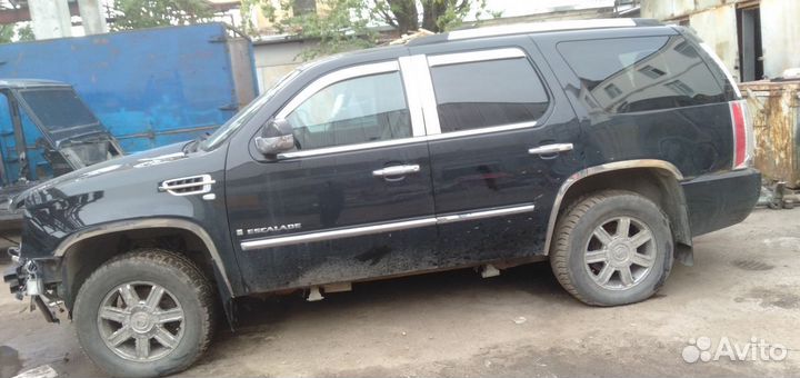 Cadillac Escalade 2009г в разборе