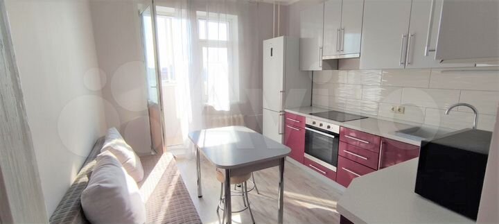 1-к. квартира, 52 м², 14/17 эт.