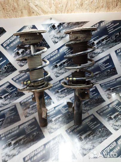 Стойки передние всборе Ford Mondeo 4