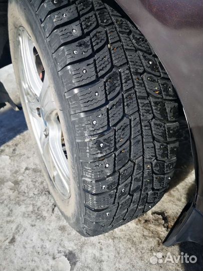 Michelin X-Ice 2 215/60 R17