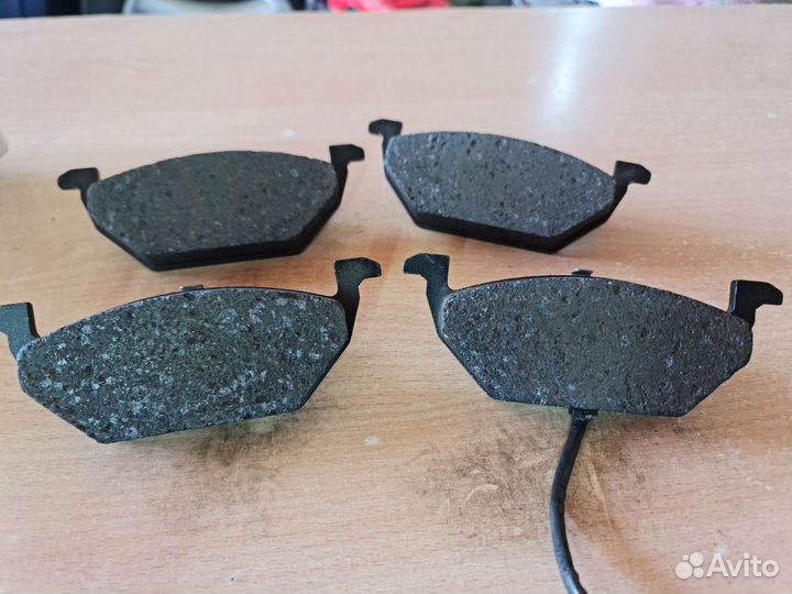 Тормозные колодки передние Polo Fabia