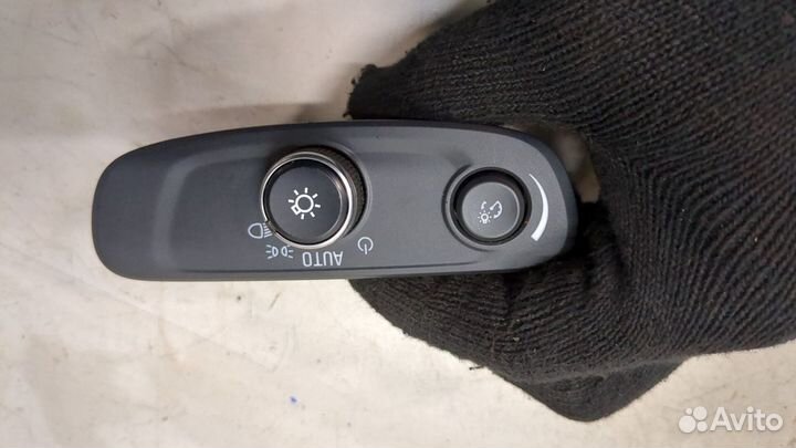 Переключатель света Chevrolet Traverse, 2019