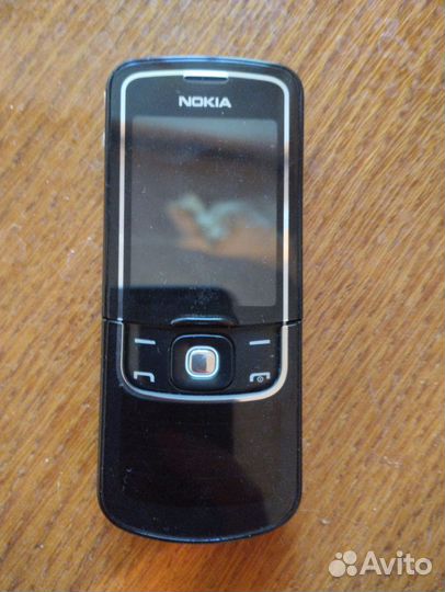 Nokia 8600 Luna