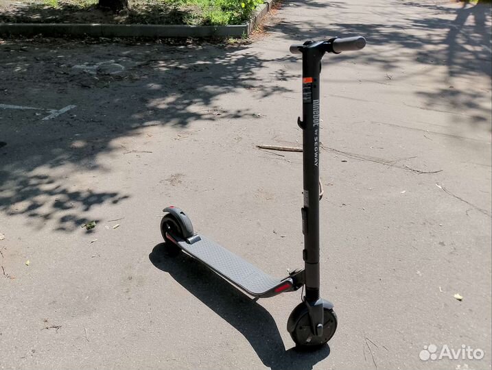 Электросамокат Ninebot KickScooter ES2