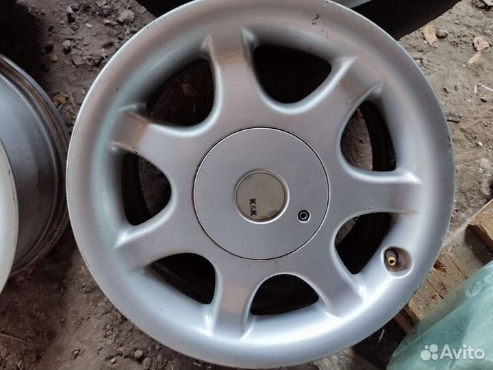 Продам литые диски r15