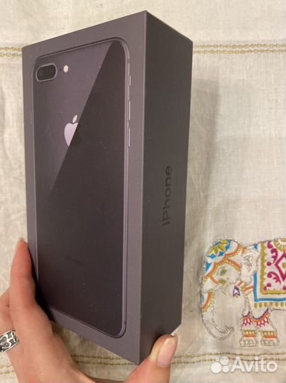 Коробка от iPhone 8 plus, space gray 64gb