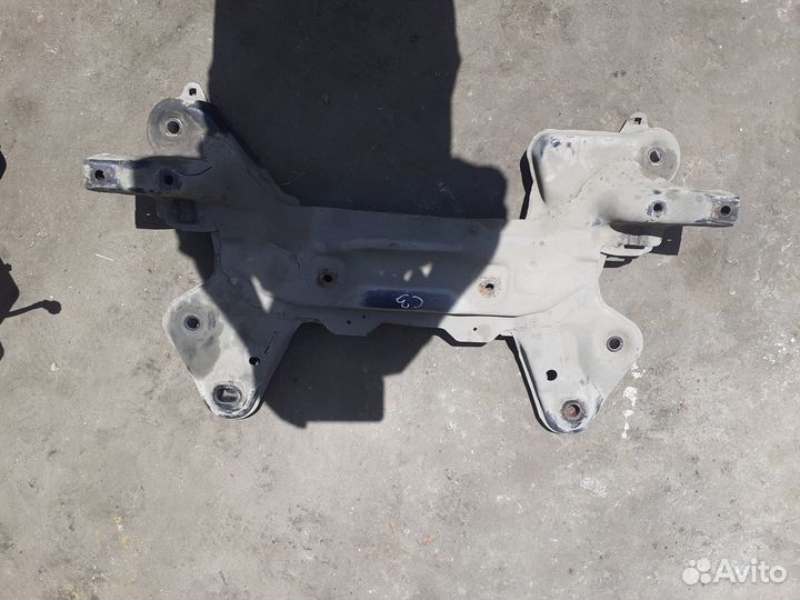 Подрамник Citroen C3