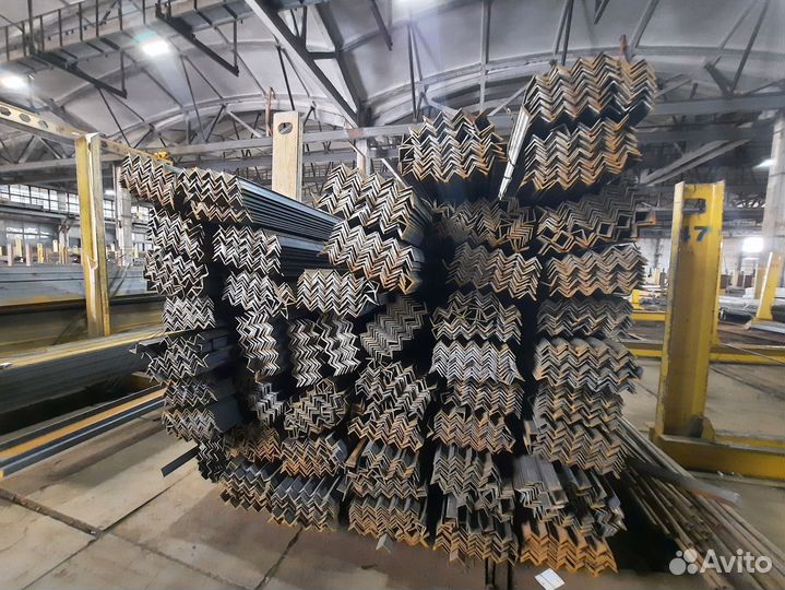 Уголок металлический 75х75х6 длина 6м Ст3