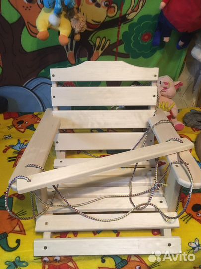 Детские качели уличные