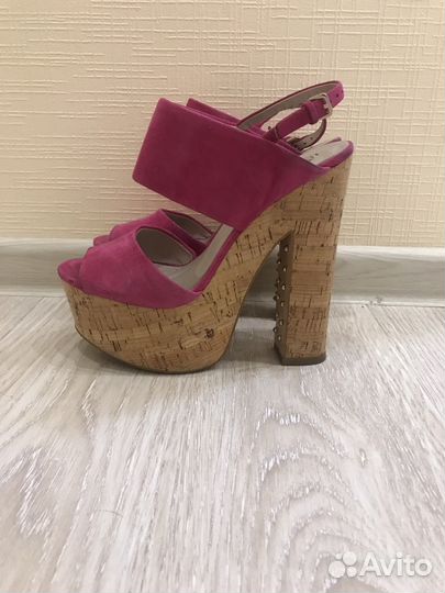 Босоножки zara