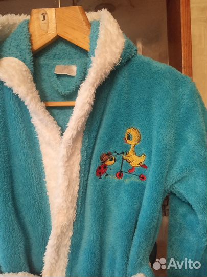 Халат с капюшоном 8-9 лет