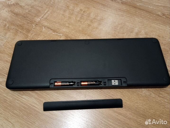 Клавиатура беспроводная Microsoft с тачпадом