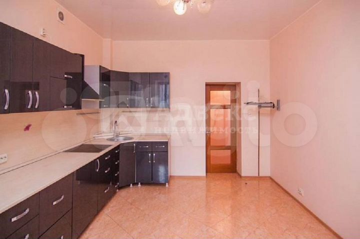 2-к. квартира, 121,1 м², 1/10 эт.