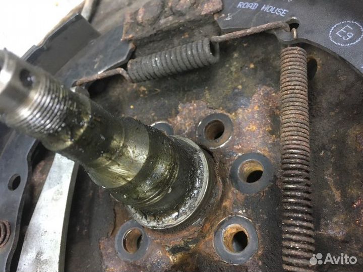 Цапфа левая