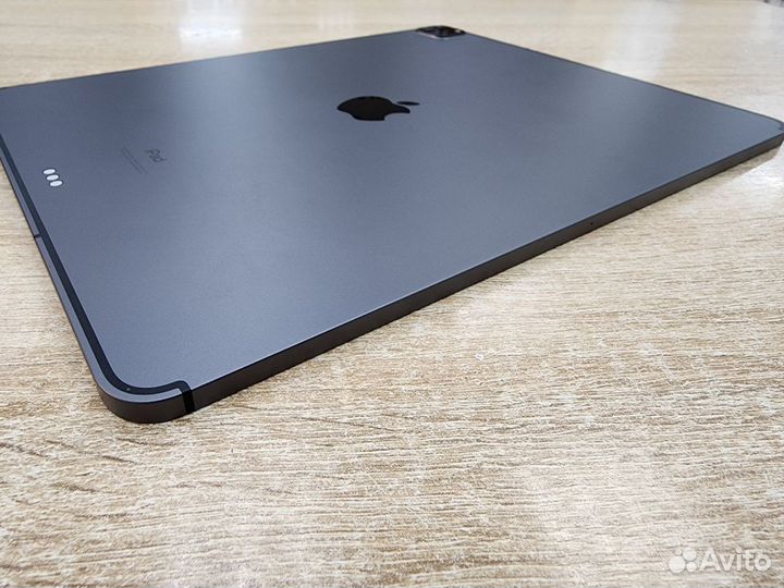 Планшет Apple iPad Pro 12.9 256Gb WI-FI+Cellular