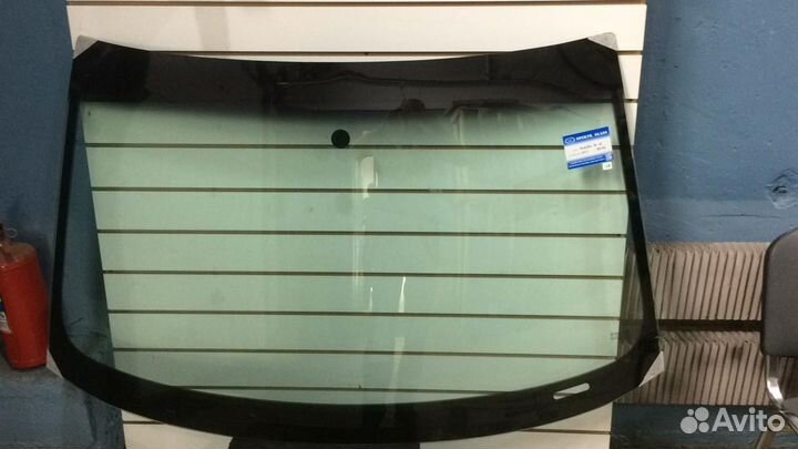 Лобовое стекло Ауди а4