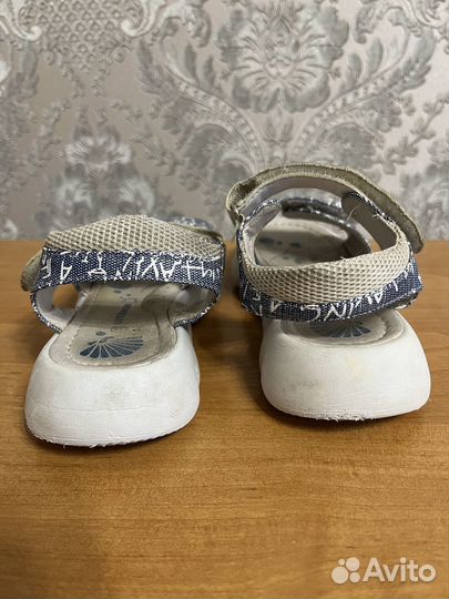 Сандалии для девочки