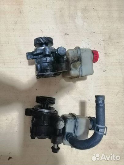 Насос гидроусилителя руля Mazda MPV LW