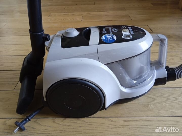 Пылесос Samsung 1600W белый №2