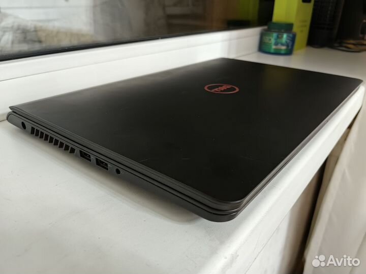 Ноутбук Dell с 4K, i7, 16GB, 4gb Vidio