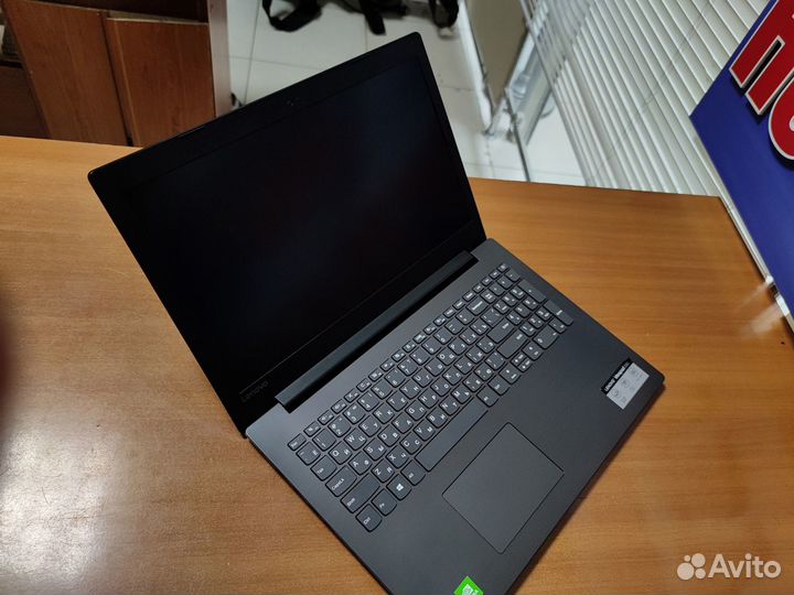 Игровой ноутбук / Lenovo / как новый / geforce