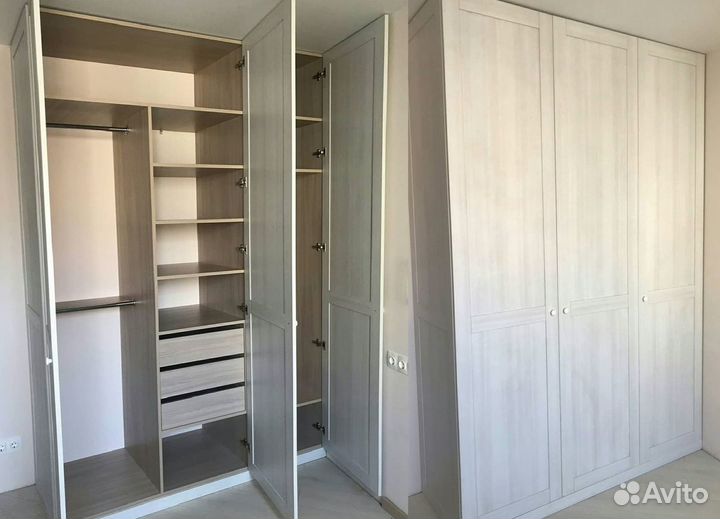 Шкаф распашной