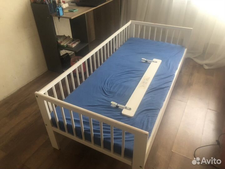 Детская кровать IKEA с матрасом