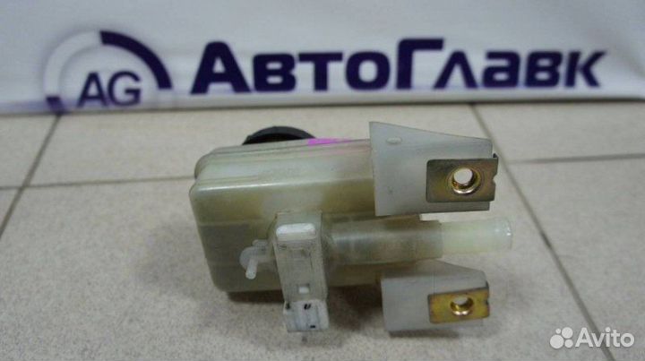 Бачок главного тормозного цилиндра Nissan Murano