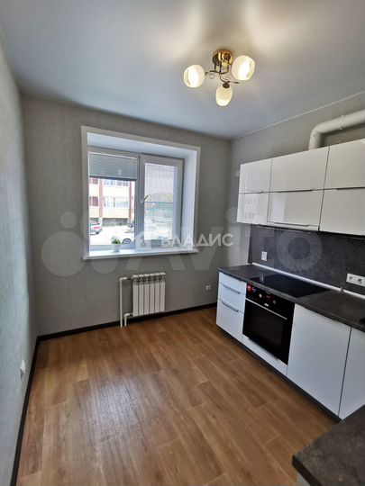 2-к. квартира, 43,2 м², 1/4 эт.