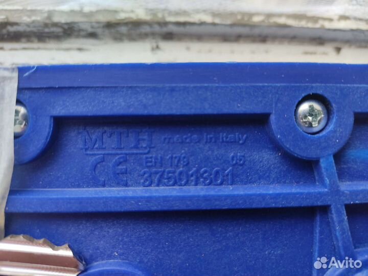 Ручка от холодильной камеры