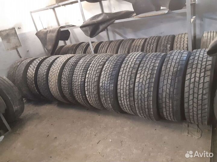 Accelera 295/80 R22.5