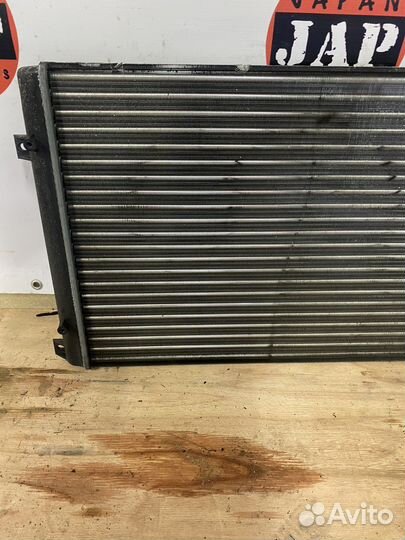 Радиатор охлаждения Audi A3 8P