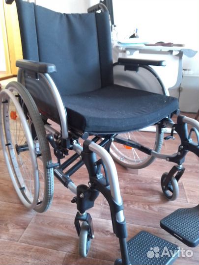 Коляска инвалидная