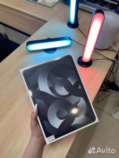 iPad Air 10.9 Wi-Fi 64Гб серый космос