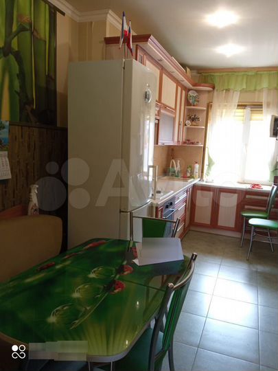 2-к. квартира, 60 м², 1/4 эт.