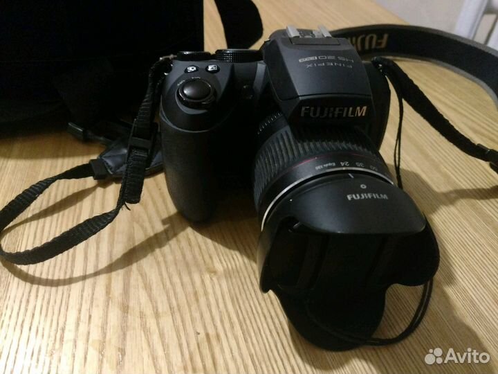 Fujifilm FinePix HS 20 EXR
