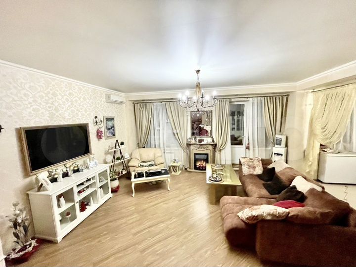 3-к. квартира, 127,8 м², 16/16 эт.