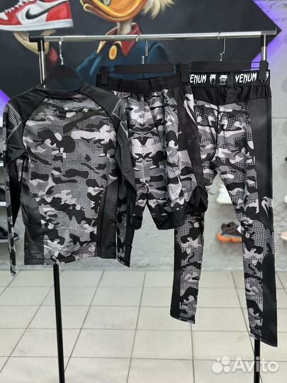 Рашгард Venum