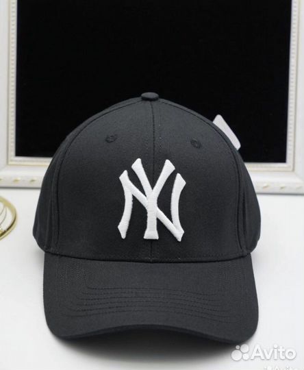 Бейсболка New era