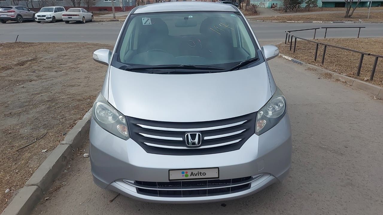 Honda Freed: фото владельца