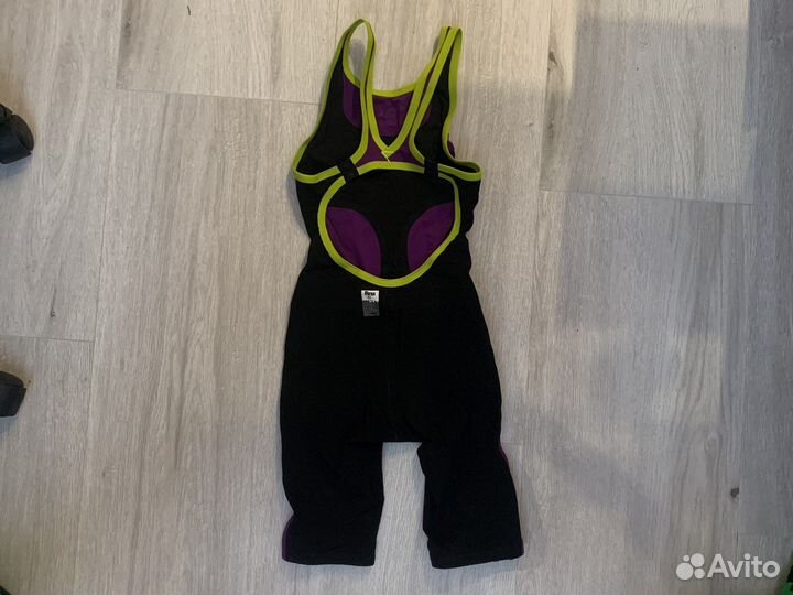 Гидрокостюм для плавания arena