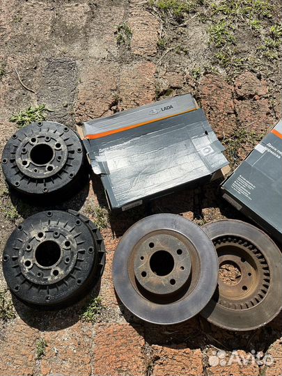 Тормозные диски LADA r14 и барабаны