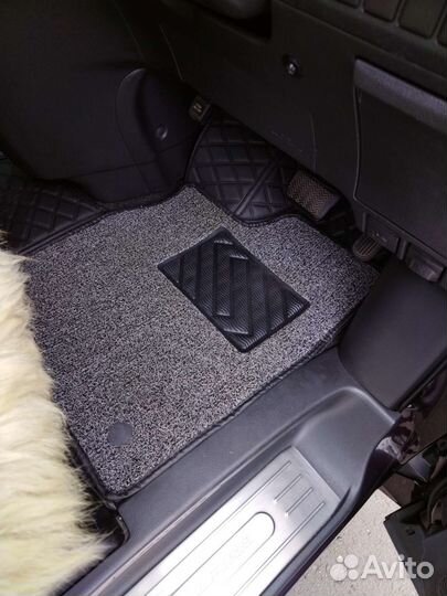 Накладки на пороки Тойота Велфаер