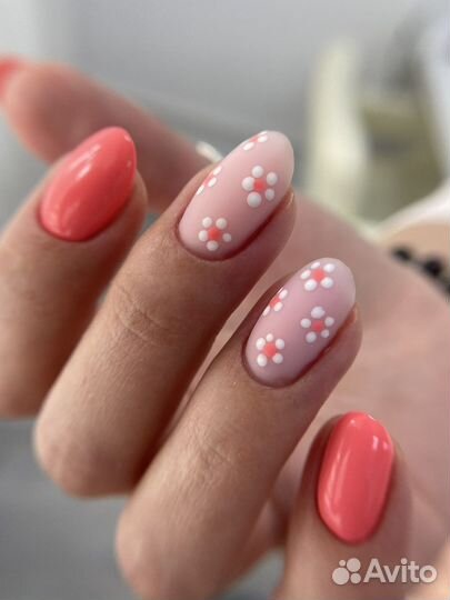 Маникюр/педикюр/ наращивание ногтей