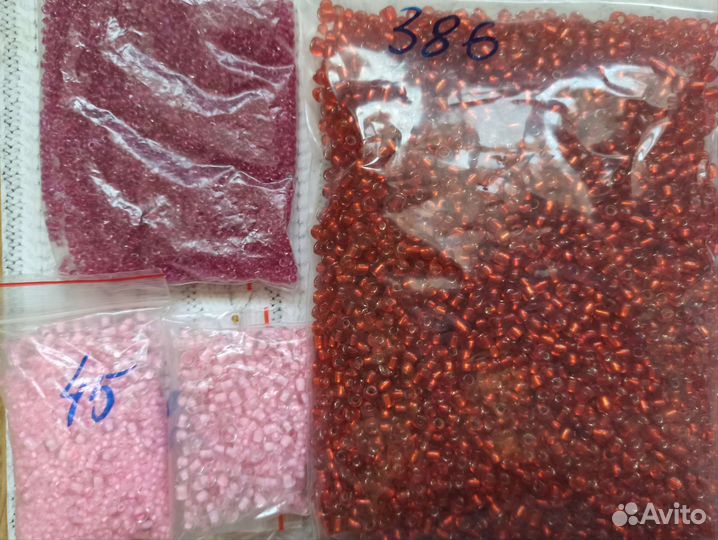 Бисер в ассортименте